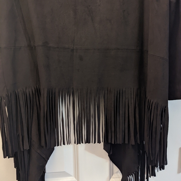 Black suede fringe jacket - Picture 7 of 7